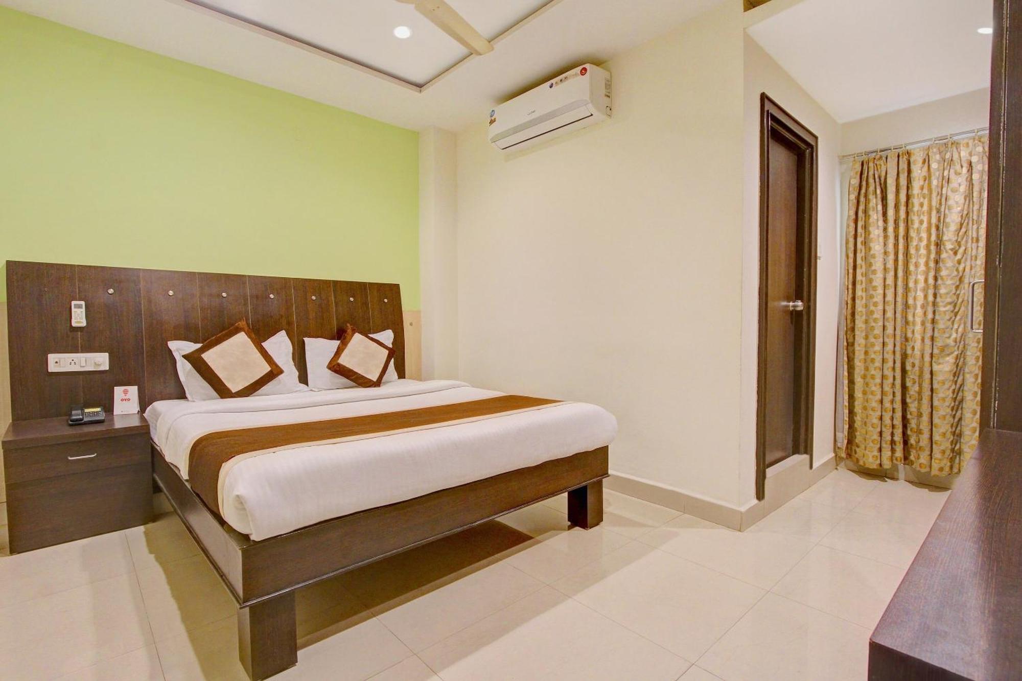 โอโย 9796 โฮเต็ล อเลขยา เรซิเดนซี Hotel ไฮเดอราบัด ภายนอก รูปภาพ
